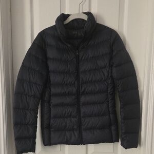 Uniqlo Dark Navy Puffer Jacket. Size S.